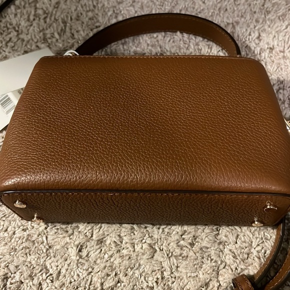 NEW Tory Burch Britten micro satchel in tan pebble leather - Picture 3 of 8